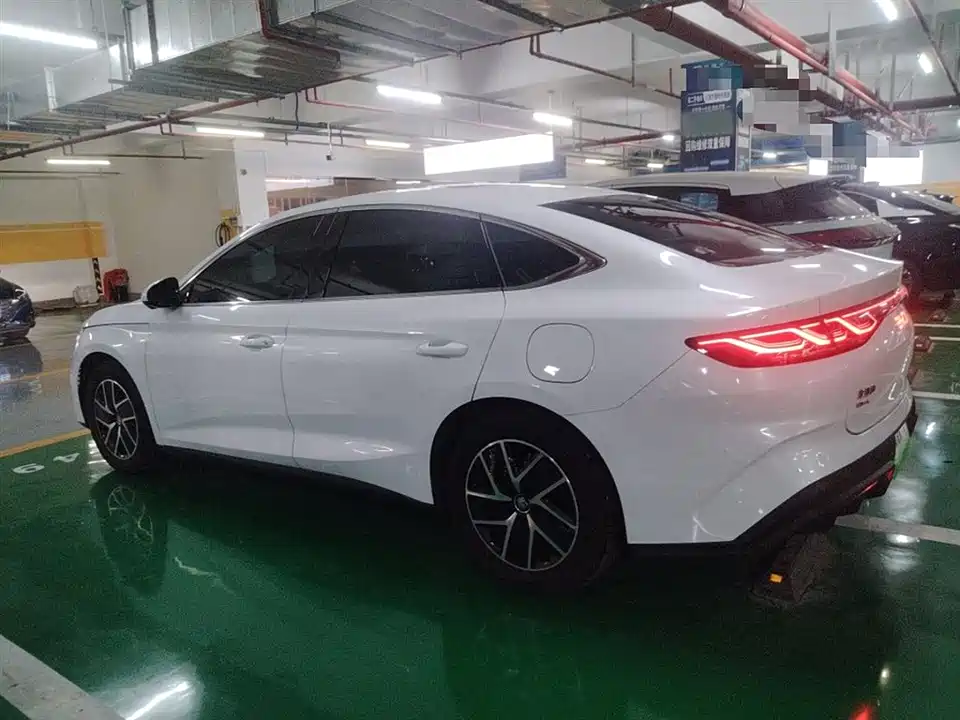 BYD Qin L