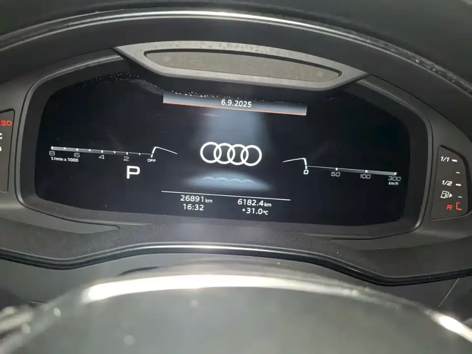 Audi A7L