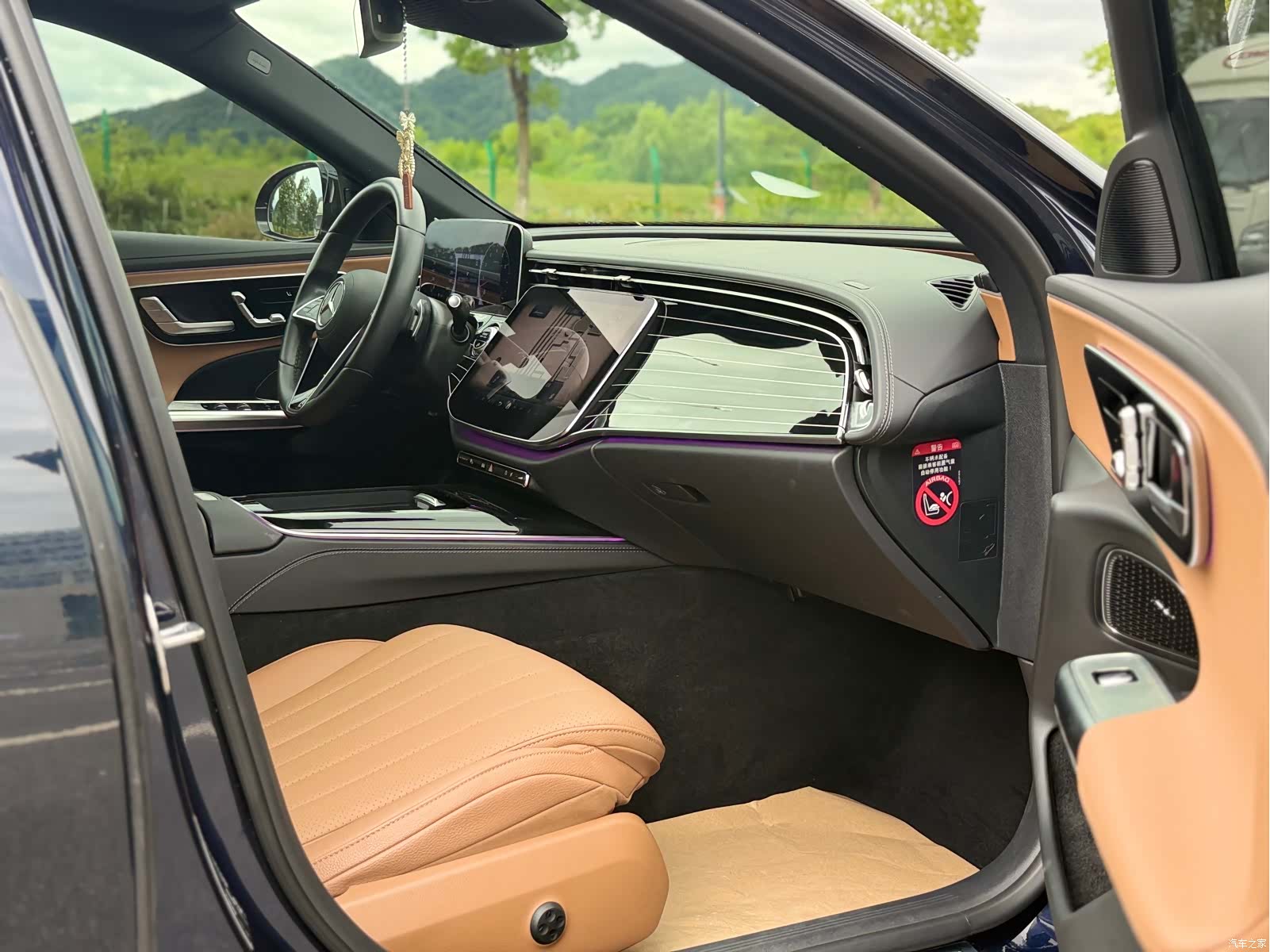 Mercedes-Benz E-Class, 2024 12