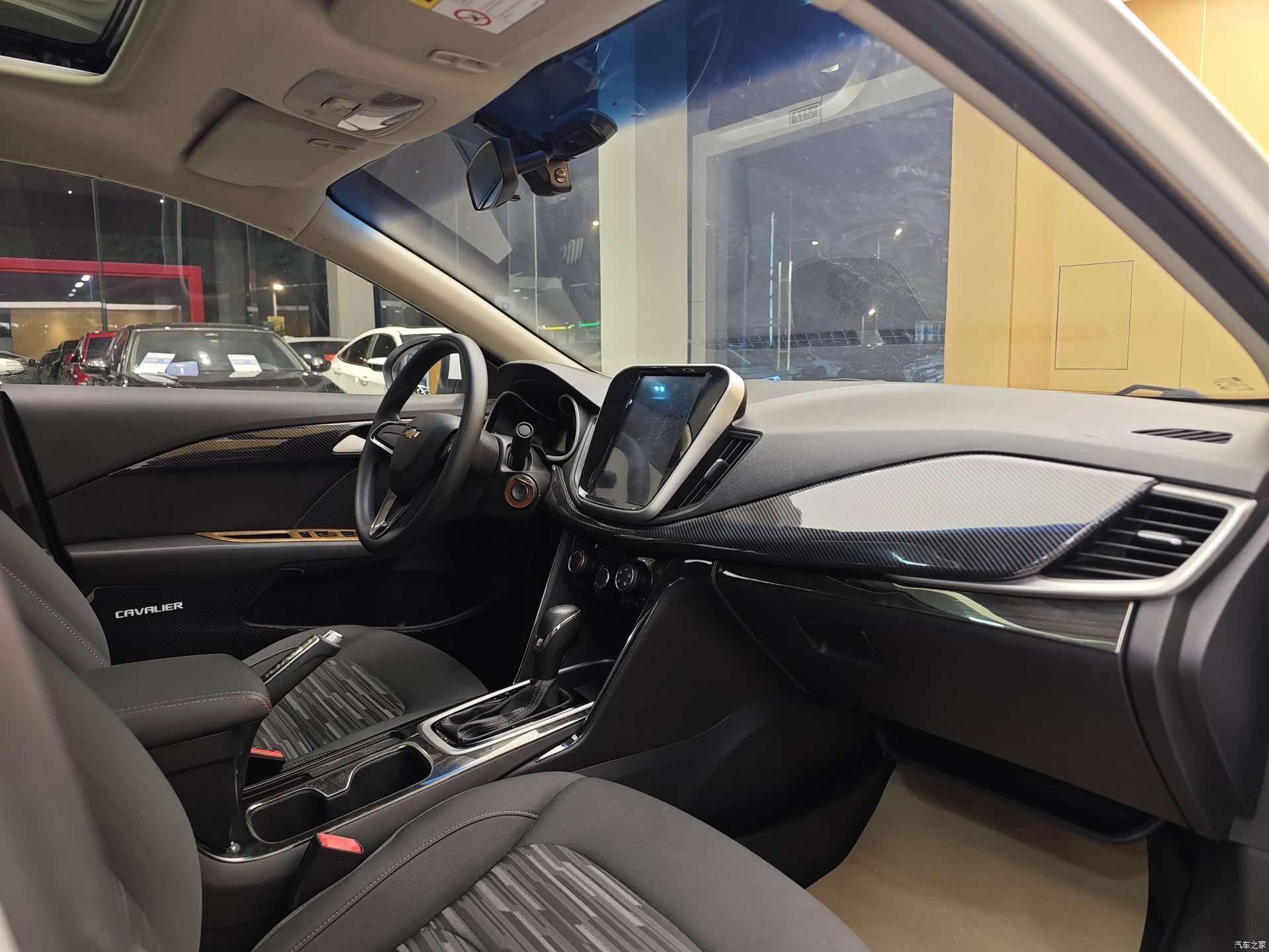 Chevrolet 320, 2019 30