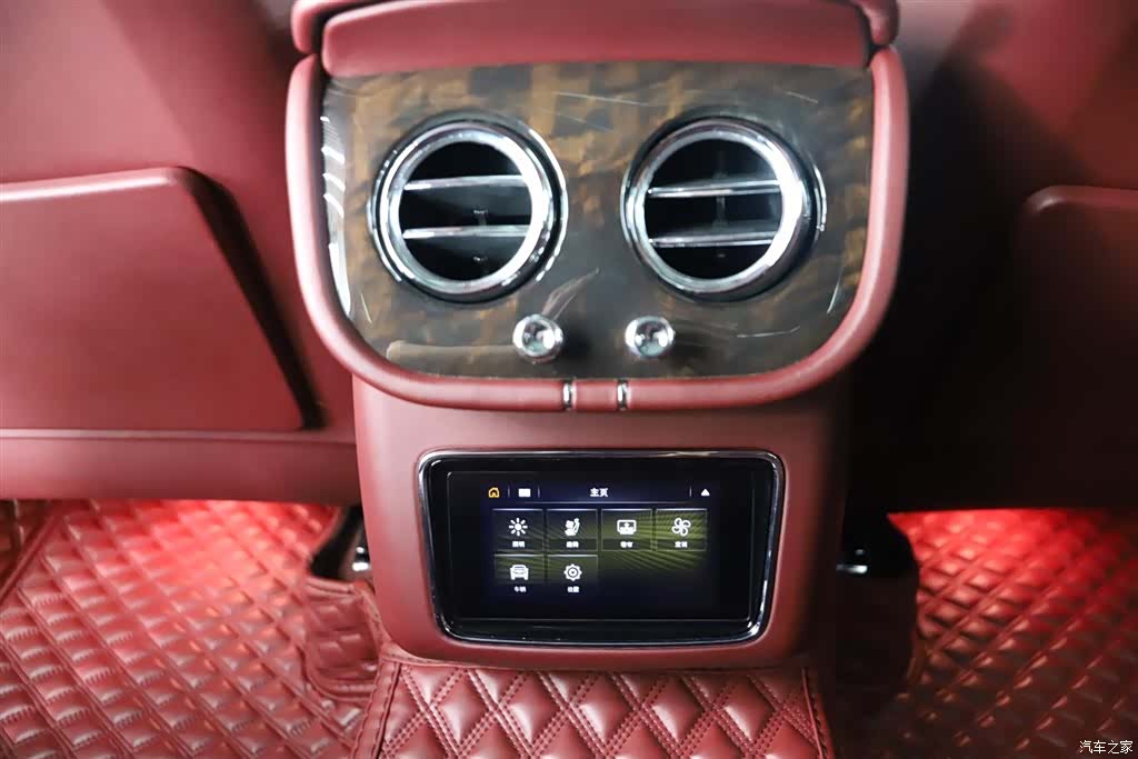 Bentley Bentayga, 2022 23
