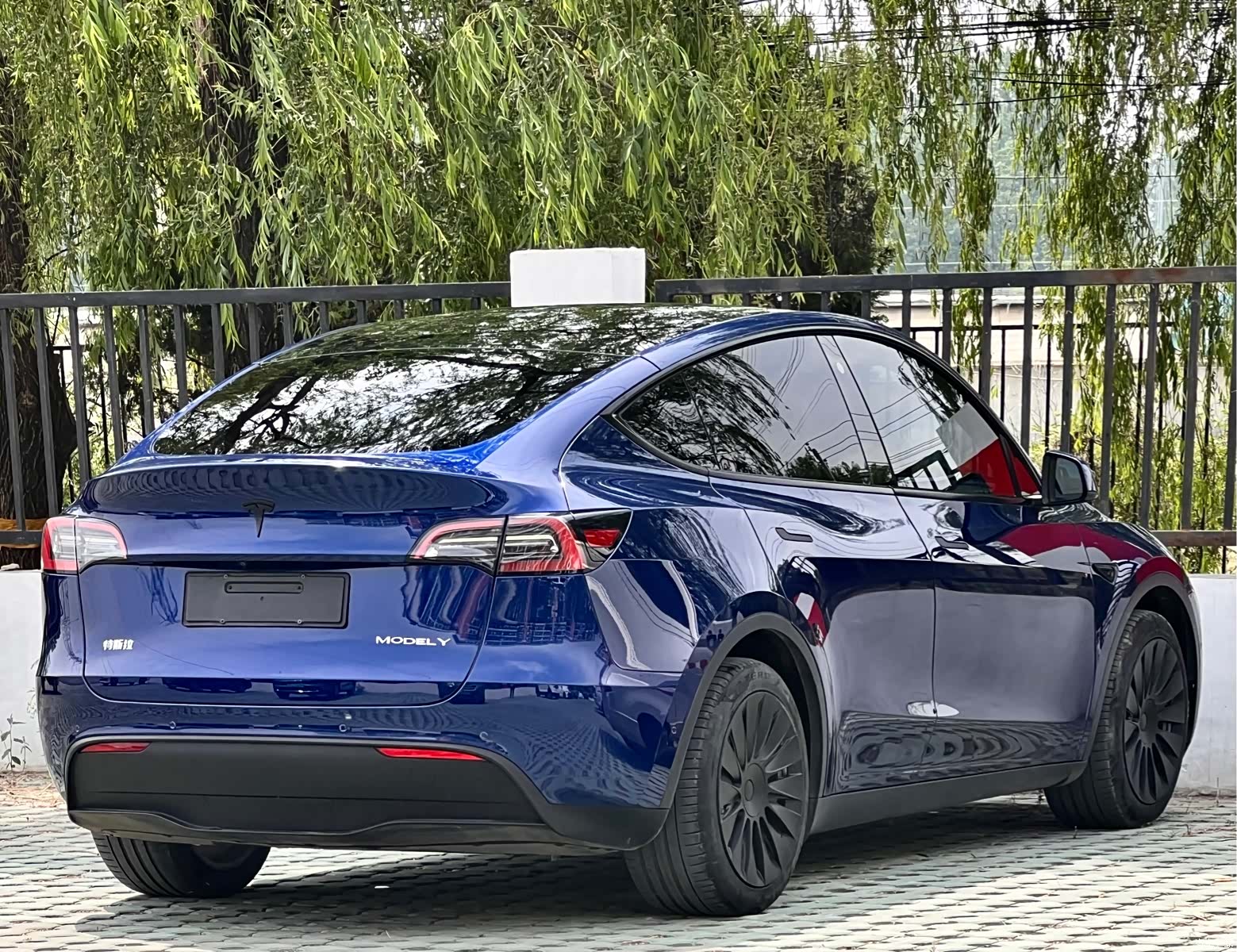 Tesla Model Y, 2022 4