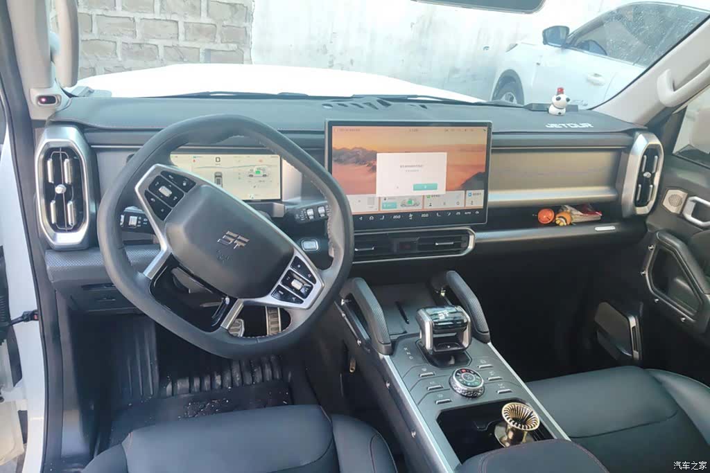 Jetour Traveller, 2025 12