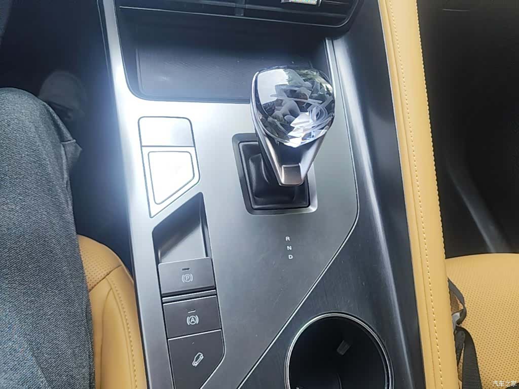 Roewe RX5, 2024 14