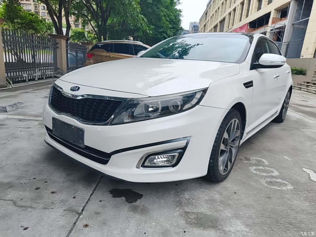 Kia K5, 2014 1