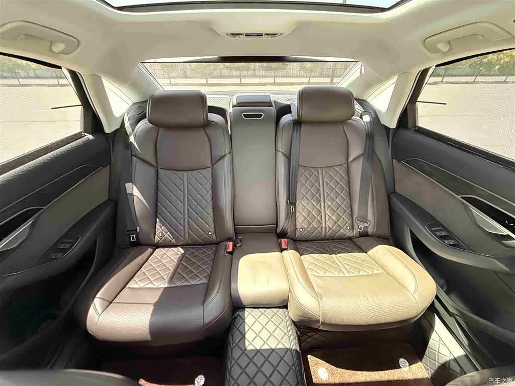 Audi A8L, 2021 21