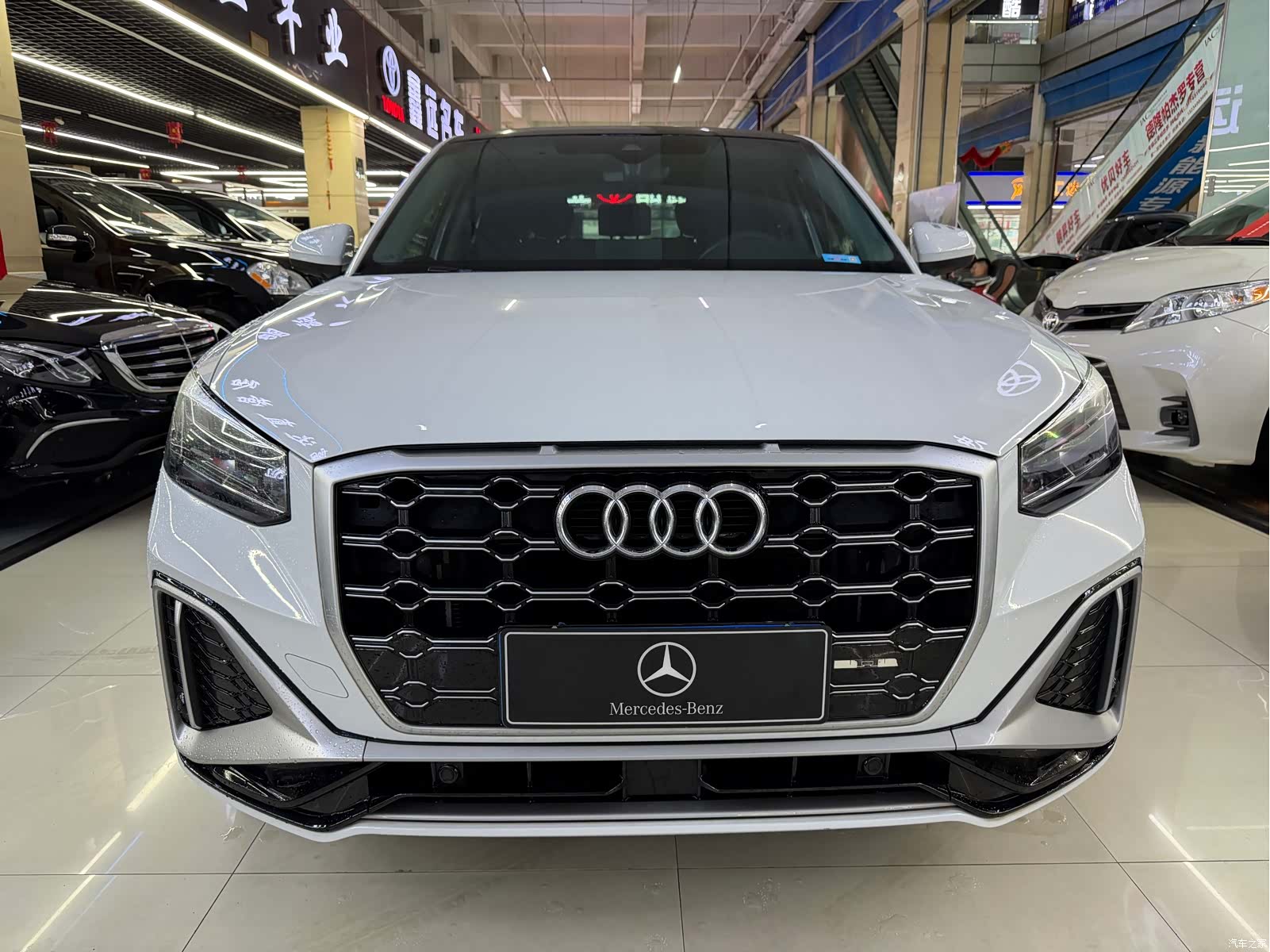 Audi Q2L, 2023 2