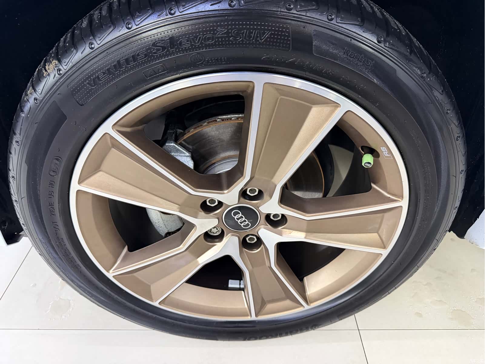 Audi Q2L, 2023 15
