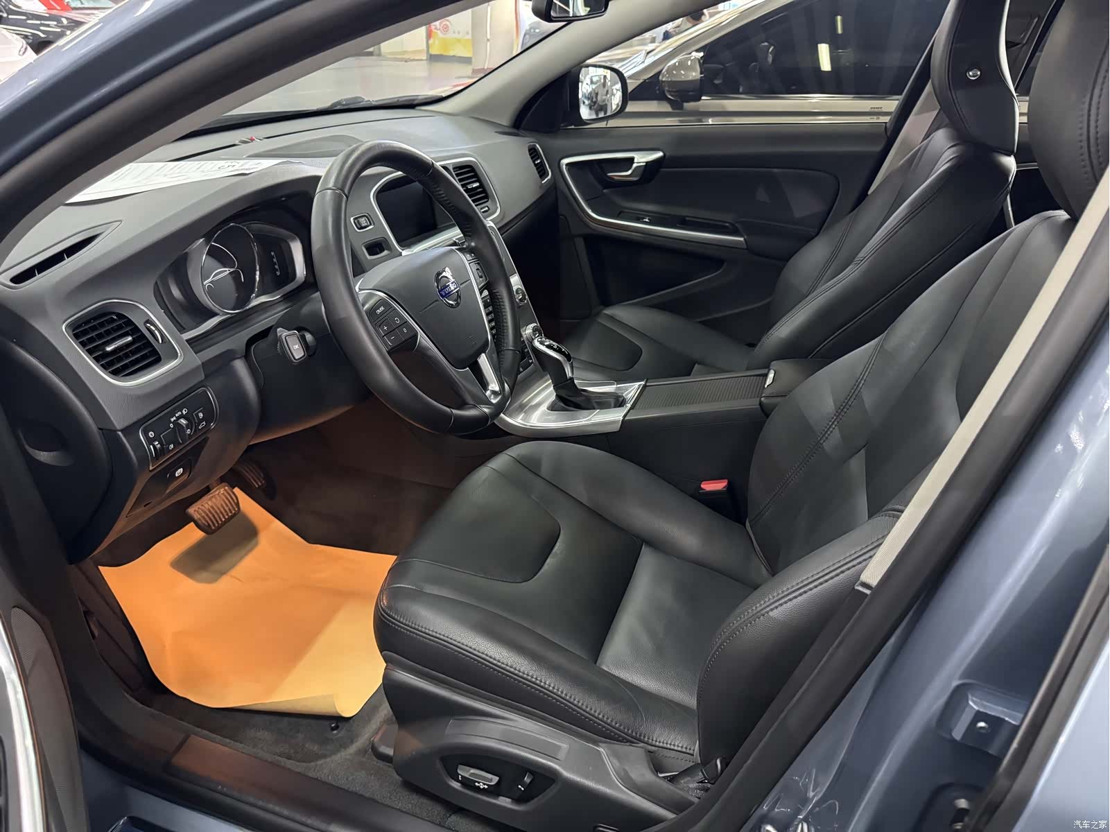 Volvo S60, 2017 4