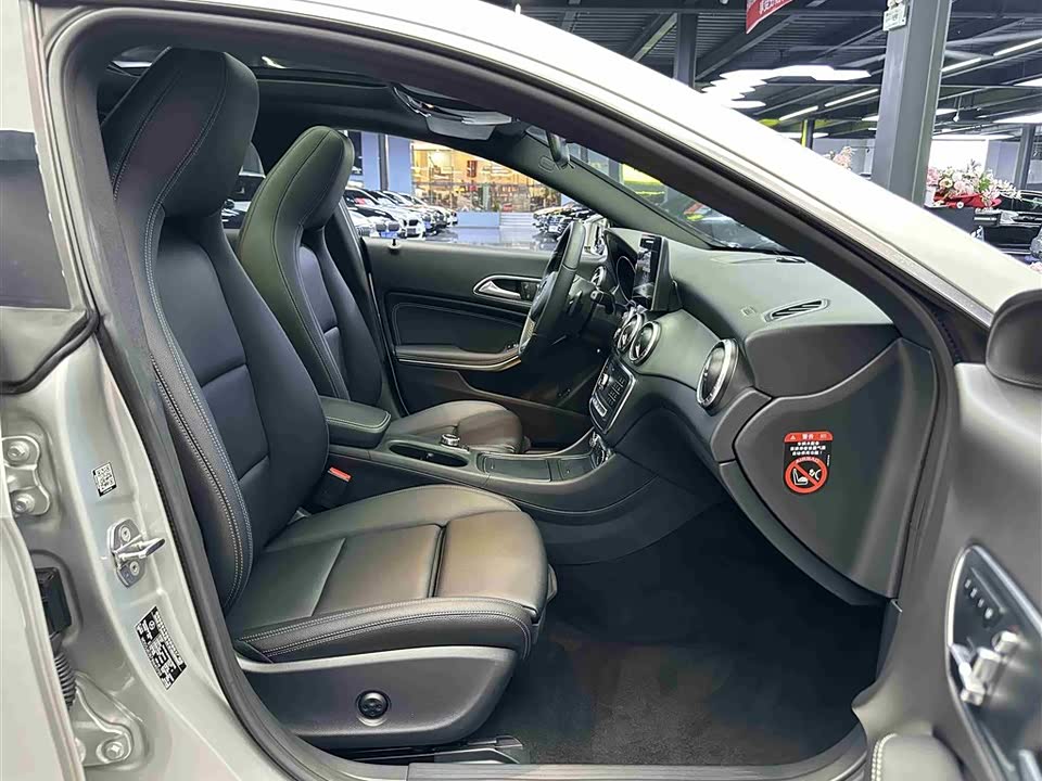 Mercedes-Benz CLA