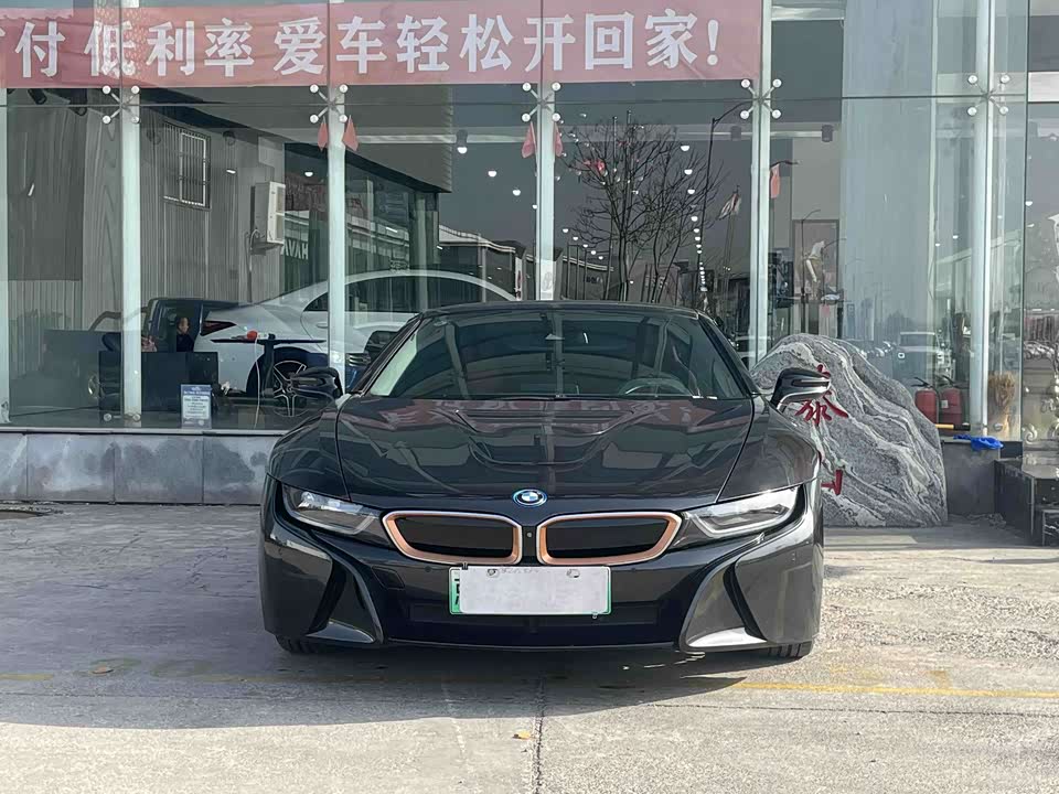 BMW i8