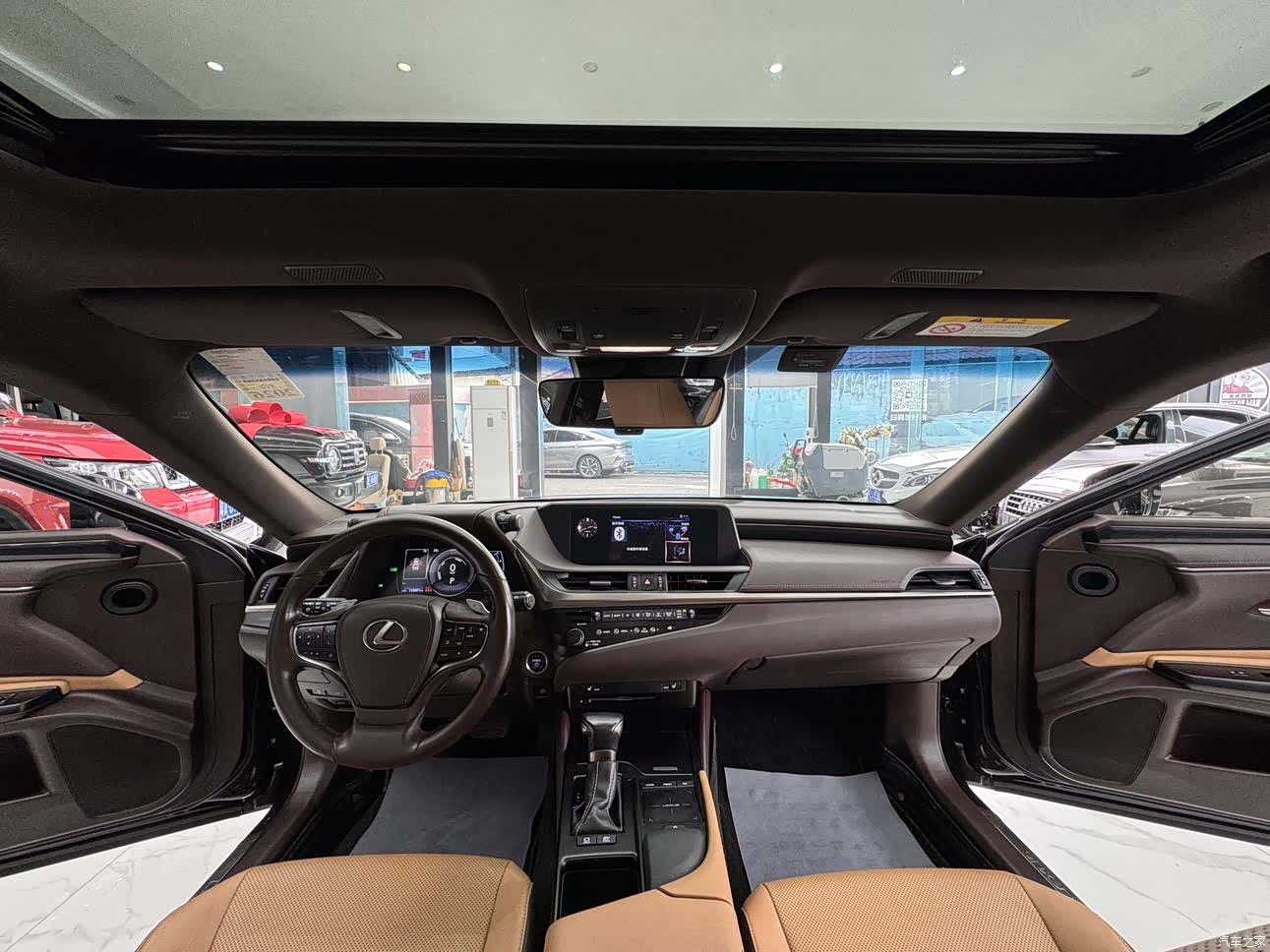 Lexus ES, 2018 30