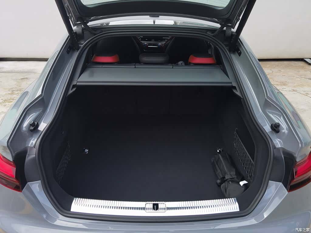 Audi RS, 2025 7