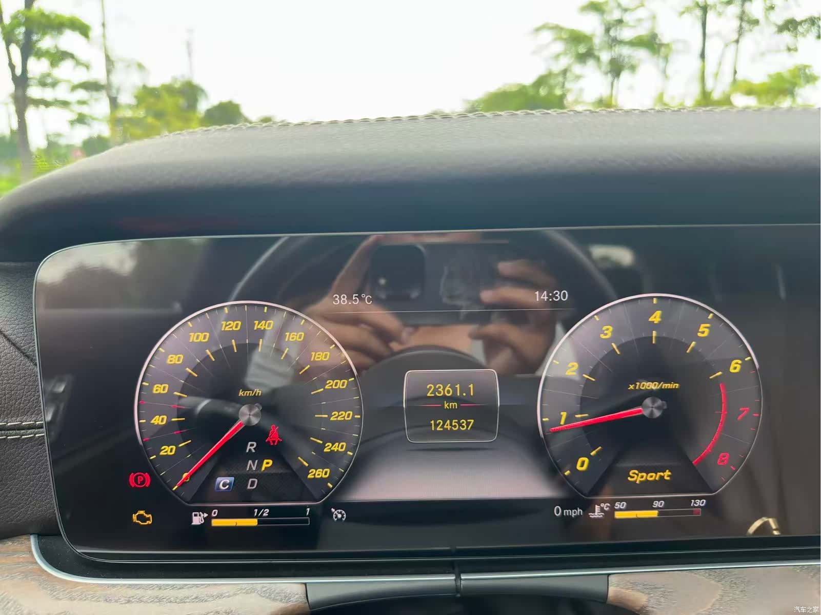 Mercedes-Benz E-Class, 2019 8