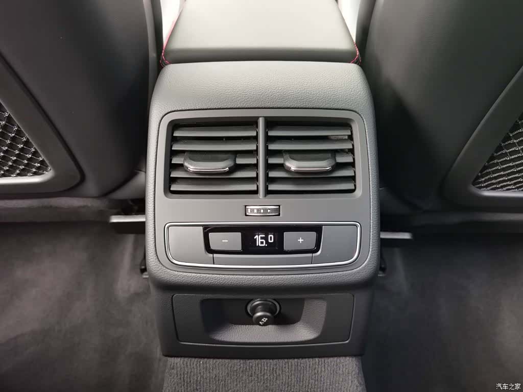 Audi RS, 2025 27