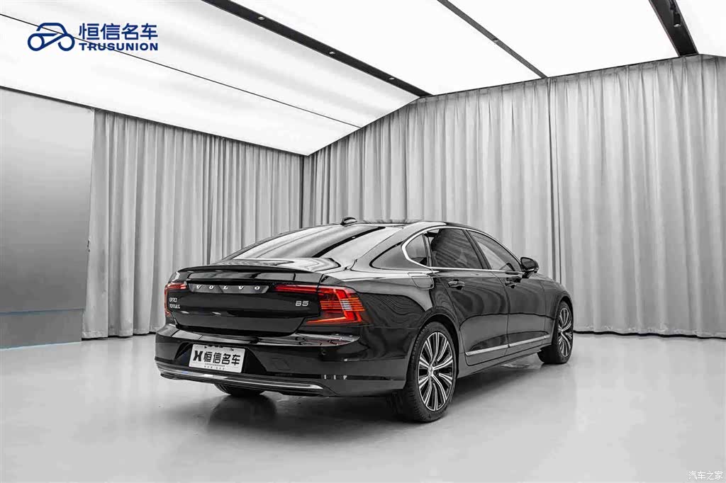 Volvo S90, 2023 все фото