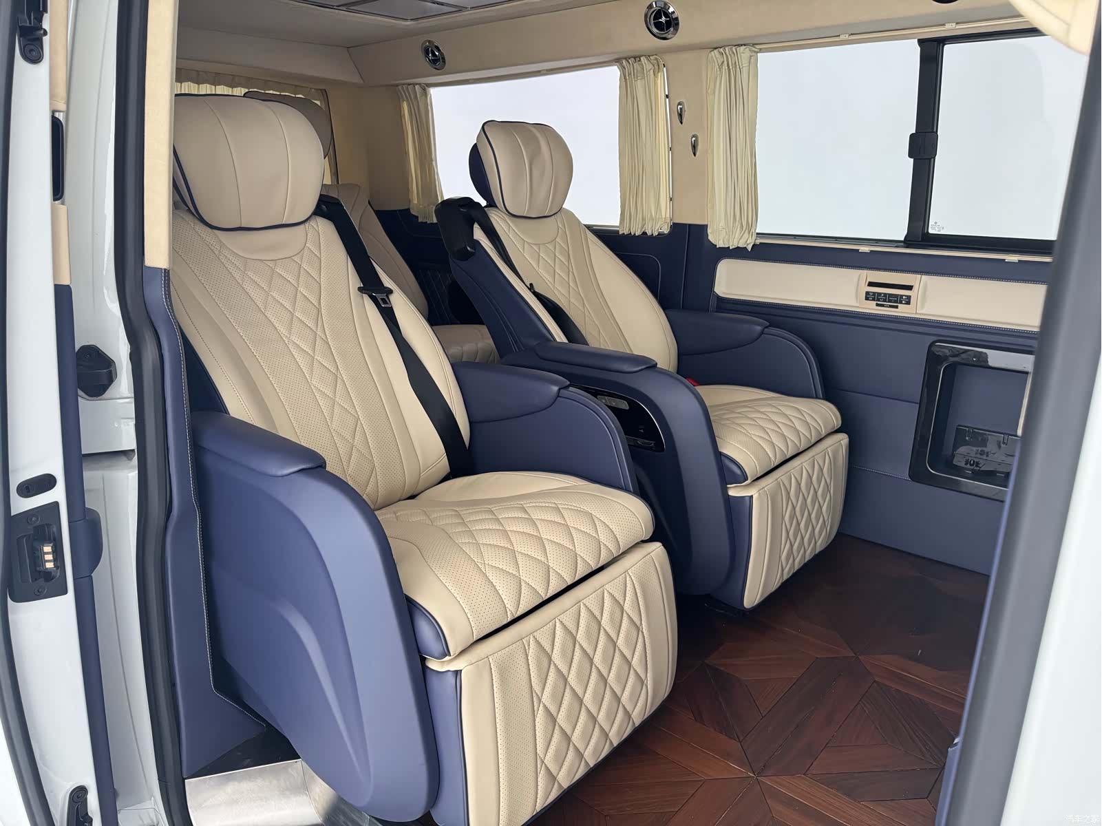 Volkswagen 7, 2019 8