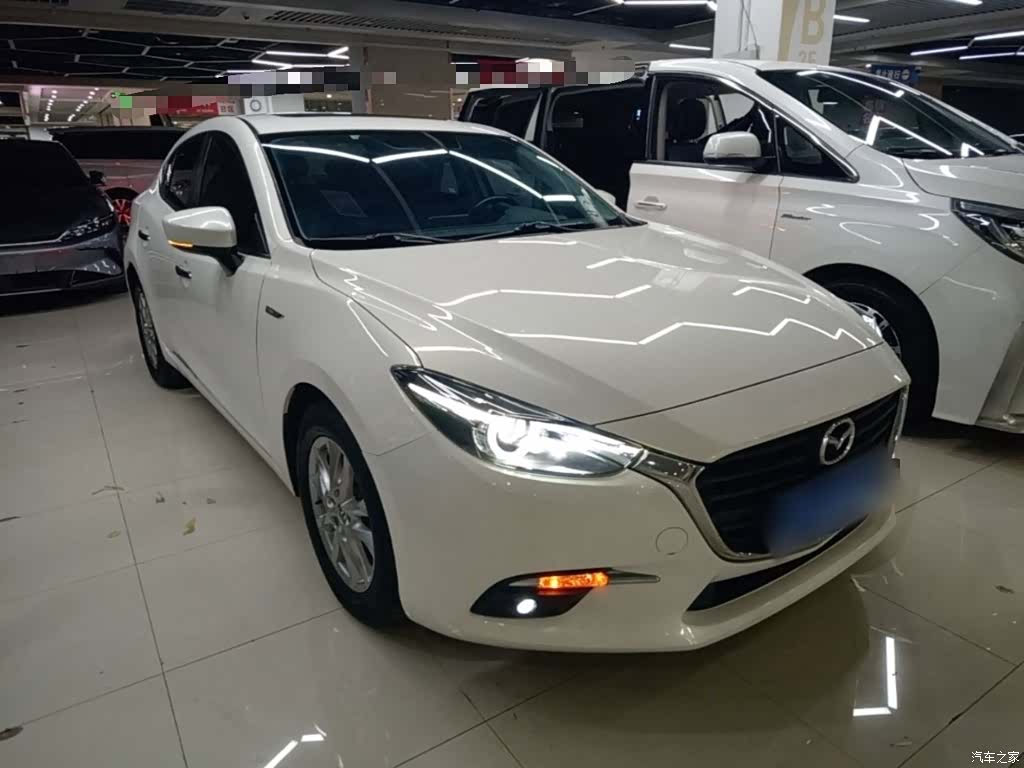 Mazda Mazda3, 2019 4