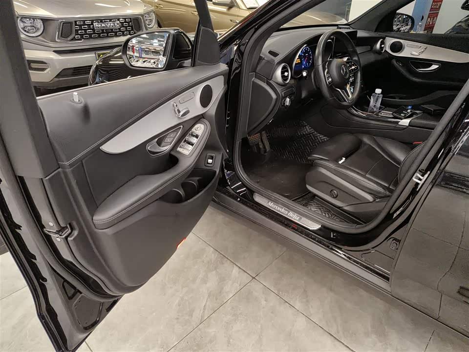 Mercedes-Benz GLC Mercedes-Benz GLC