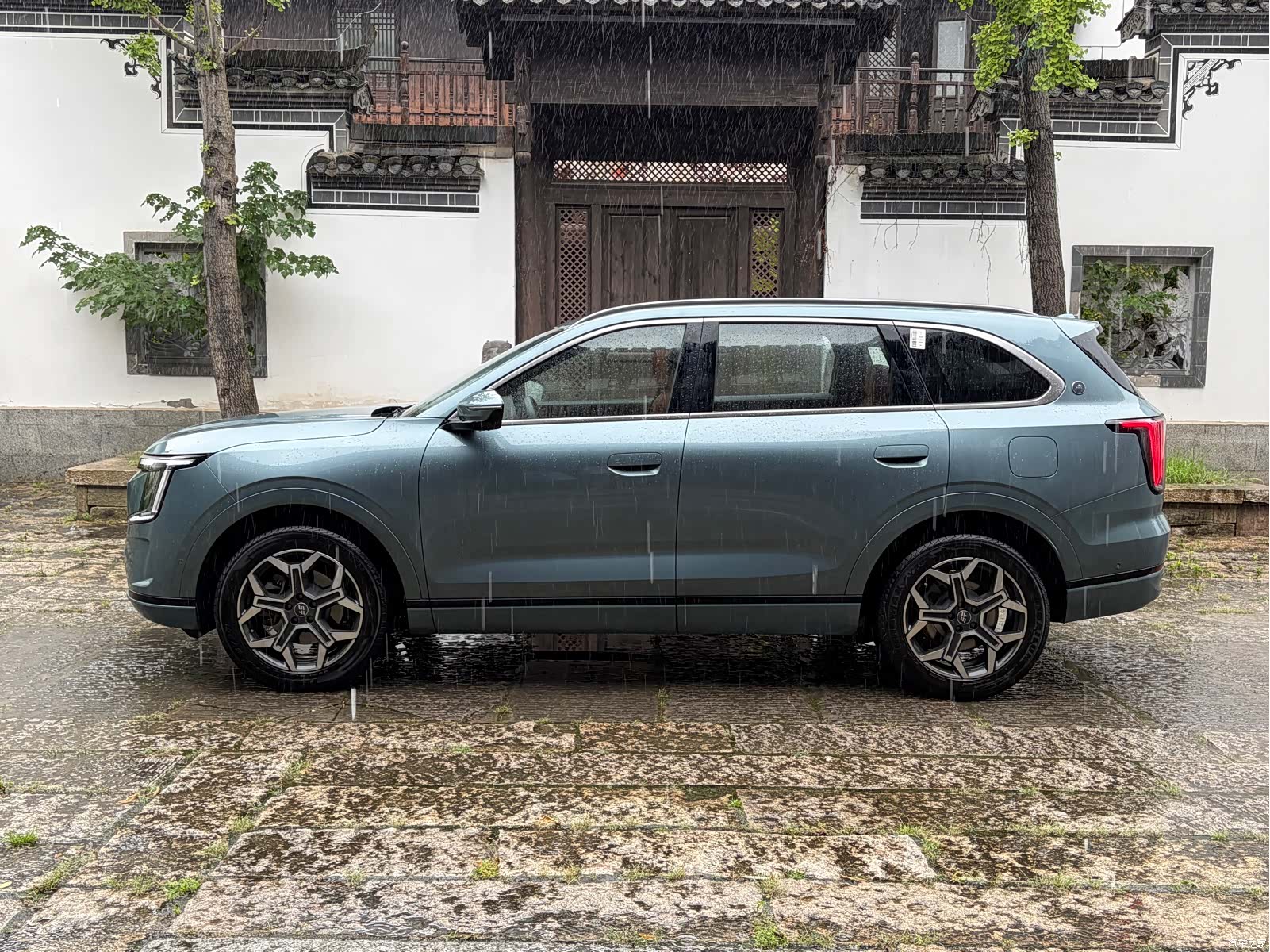 Jetour L7, 2025 4