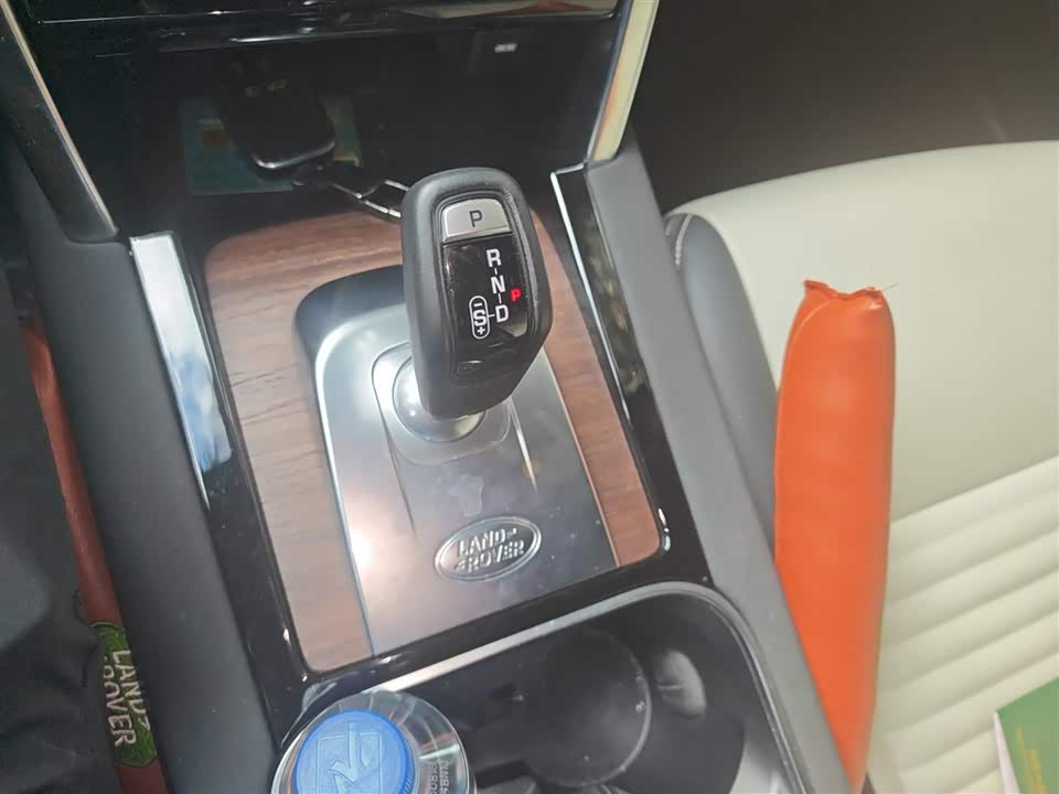 Land Rover Discover sports