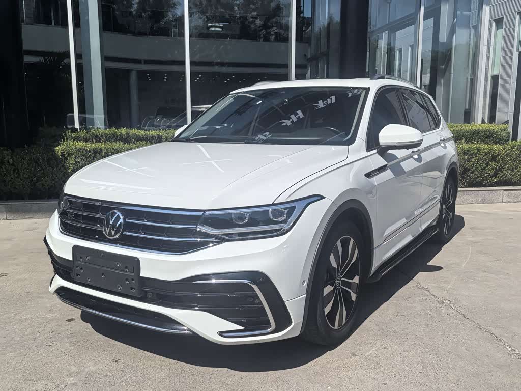 Volkswagen Tiguan L L 2023 330TSI AT R-Line
