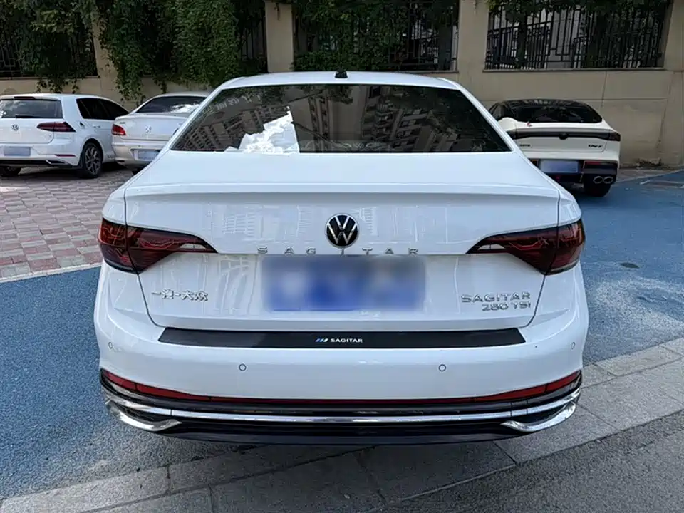 Volkswagen Sagitar