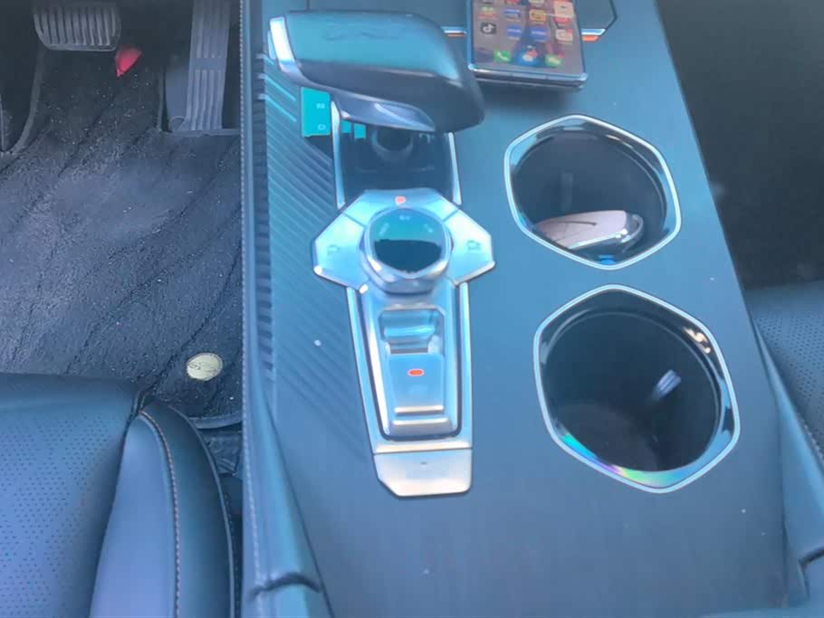 Changan UNI-K Smart iDD