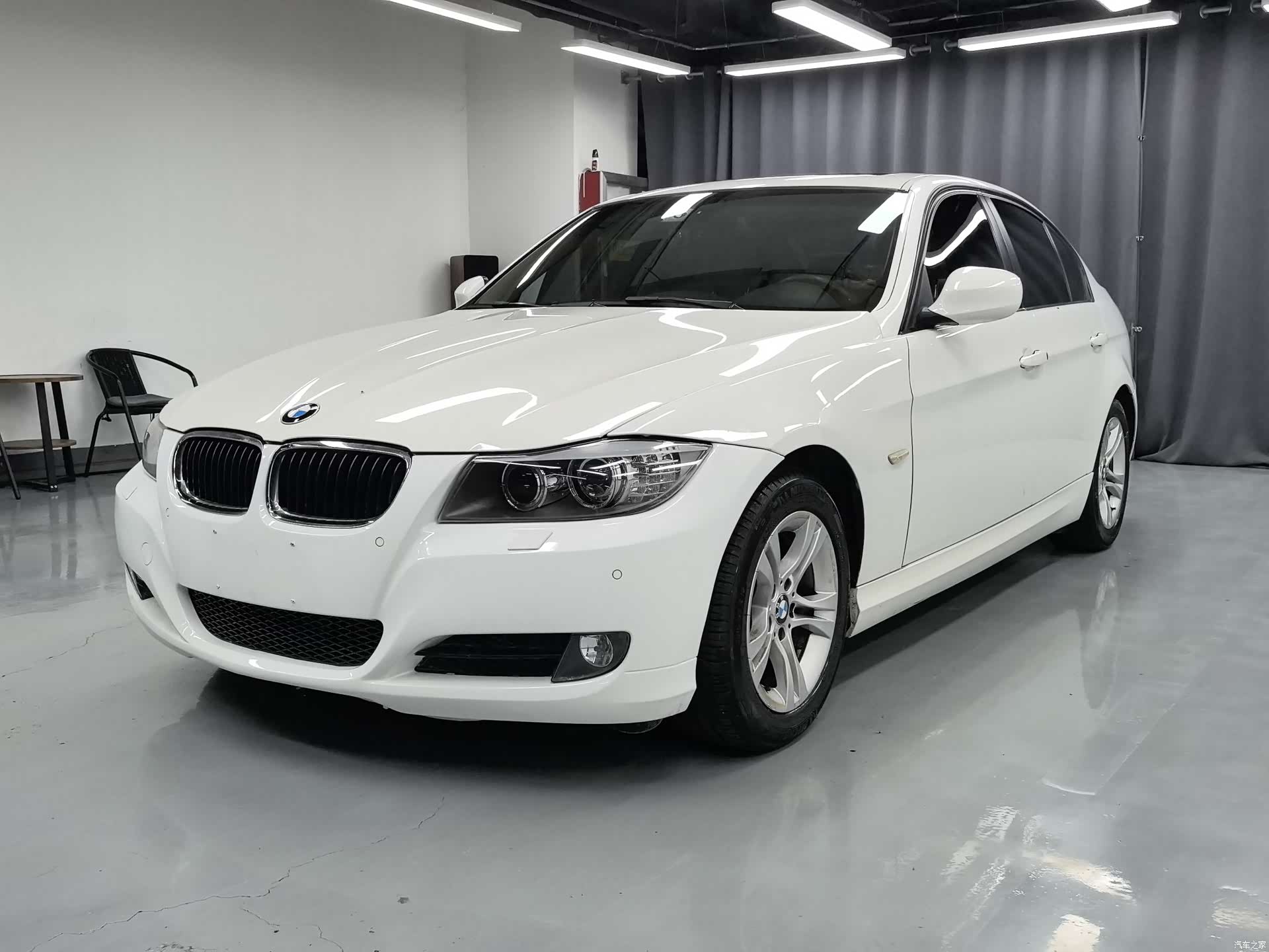 BMW 3 Series, 2010 1
