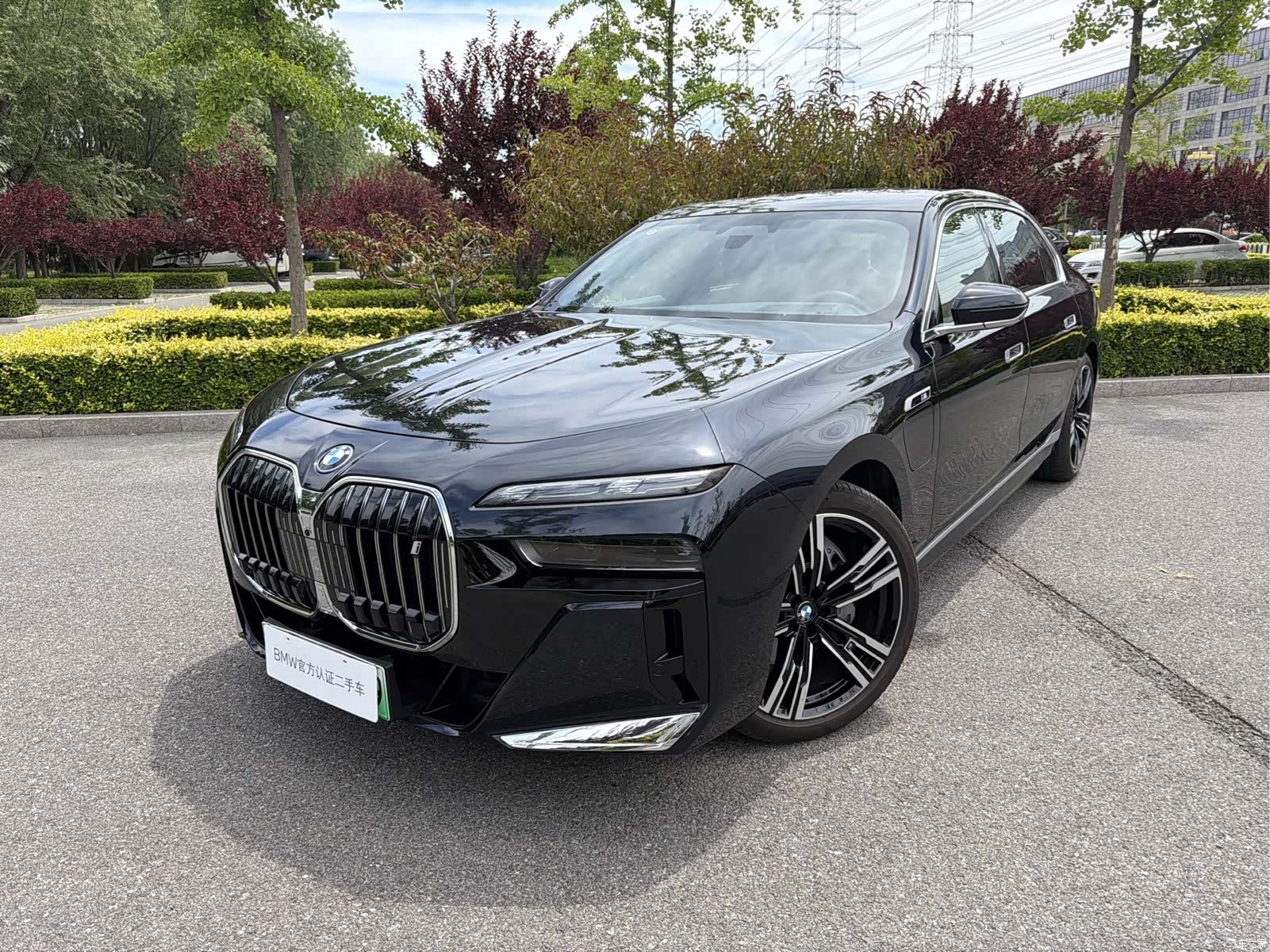 BMW i7