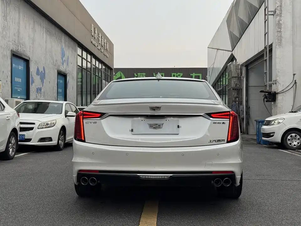 Cadillac CT6