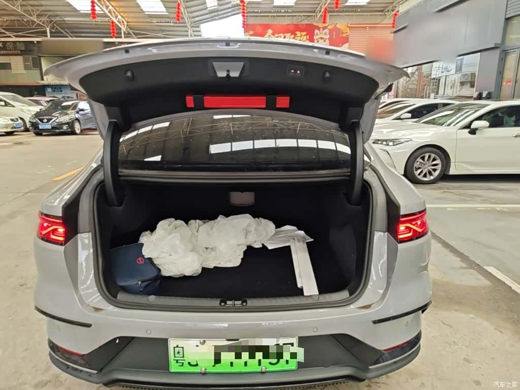 BYD Han, 2025 19