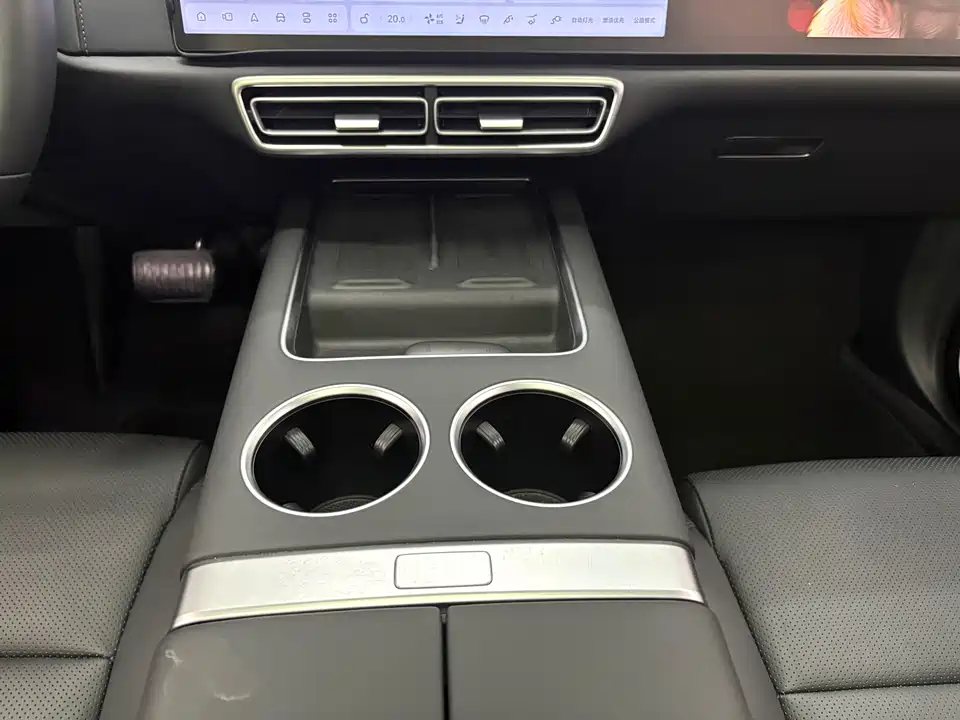 Li Auto Ideal L6