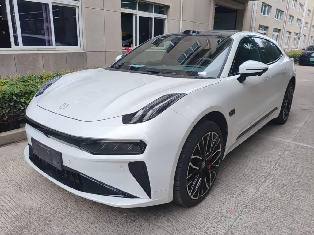 Zeekr 001