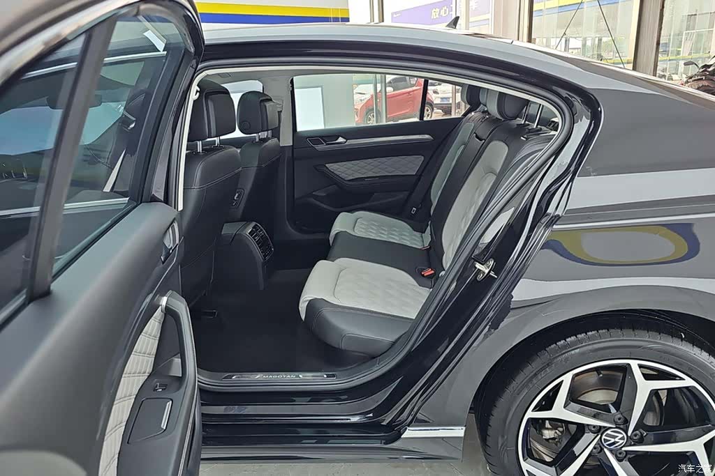 Volkswagen Magotan, 2023 11