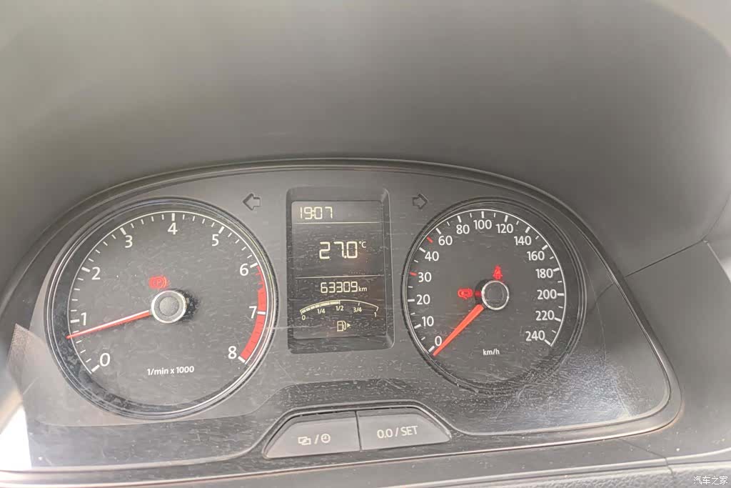 Volkswagen Lavida, 2014 13