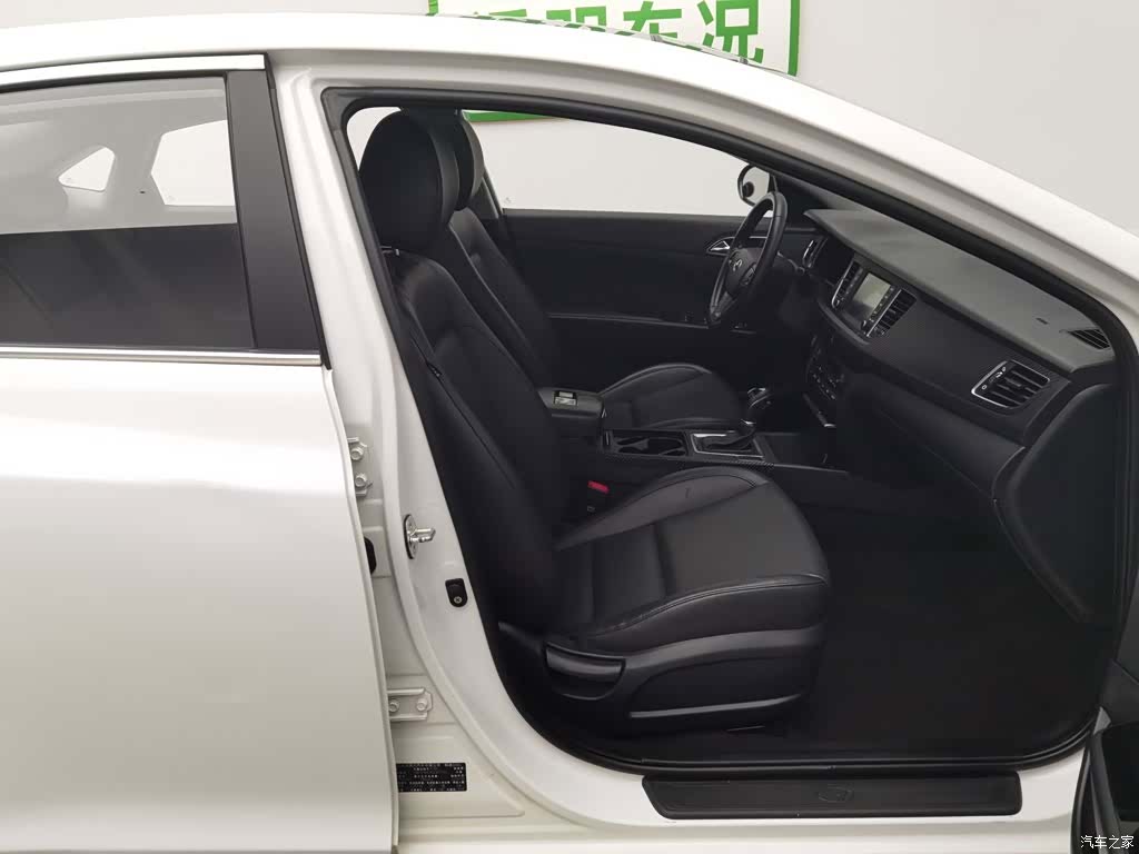 Hyundai DLX, 2016 23