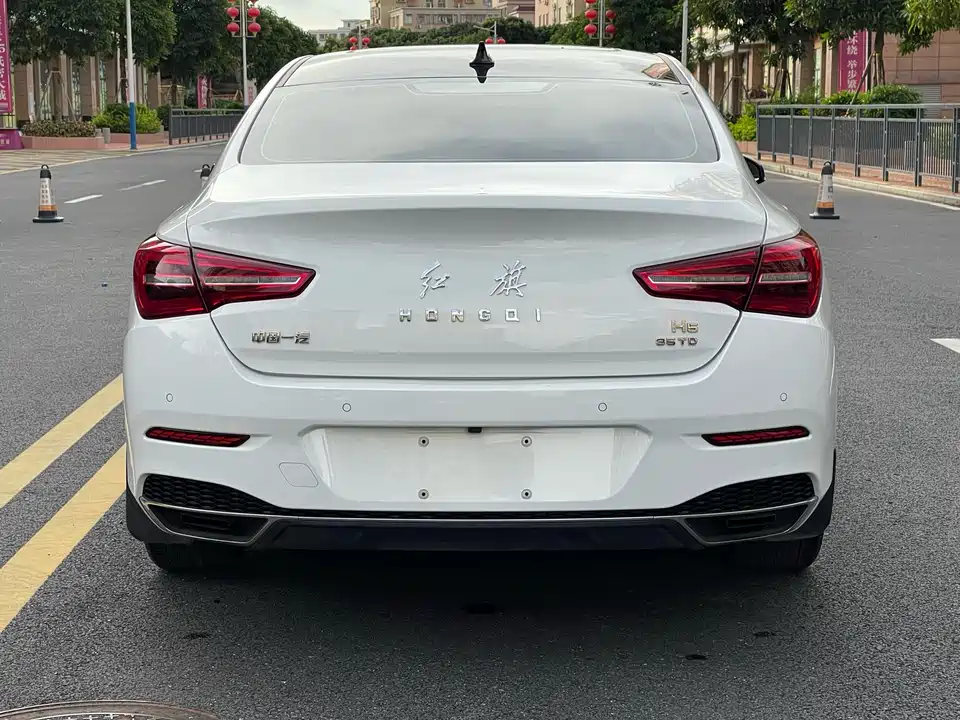 Hongqi H5