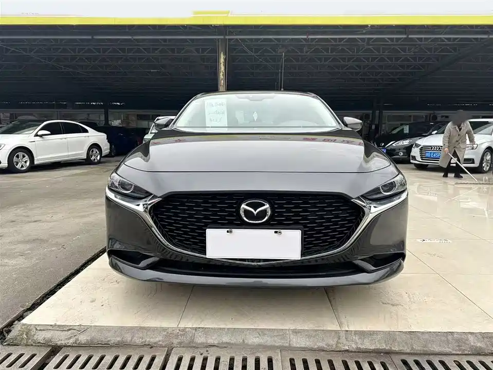 Mazda 3 Angkesaila