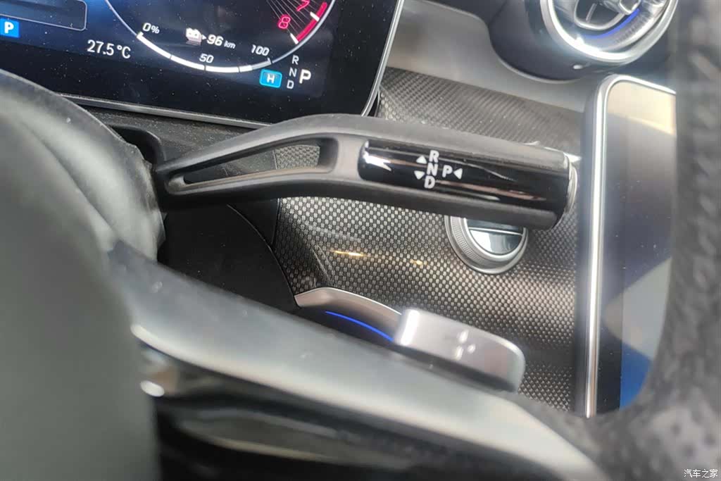 Mercedes-Benz C-Class, 2022 16