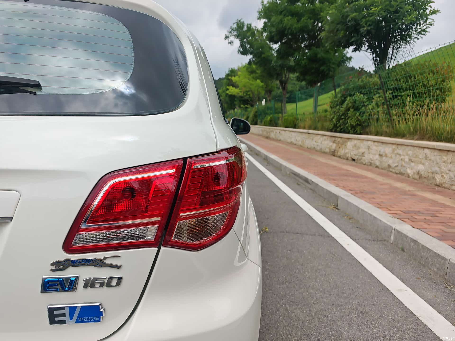 BAIC EV160, 2015 36