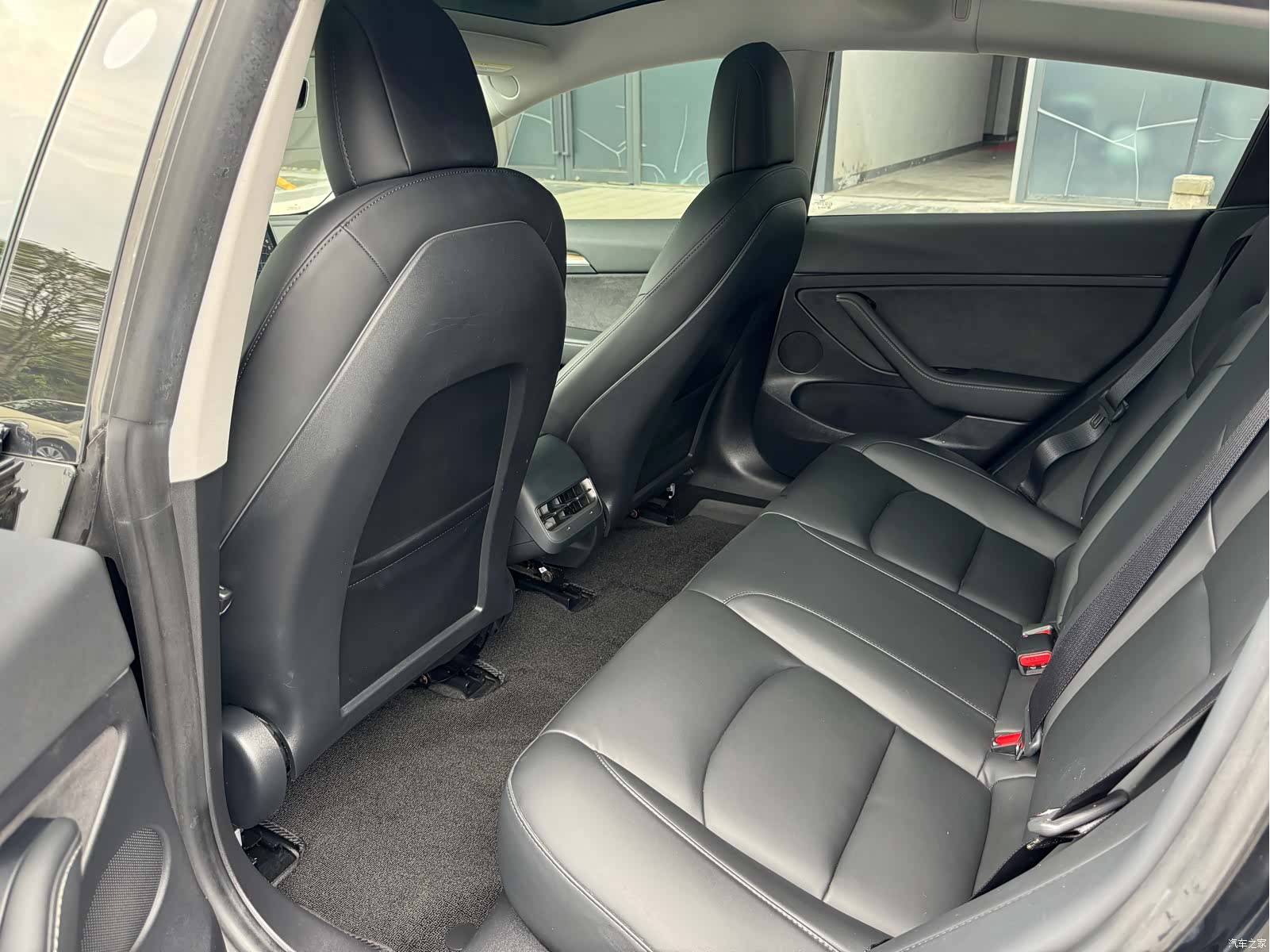 Tesla Model 3, 2021 7