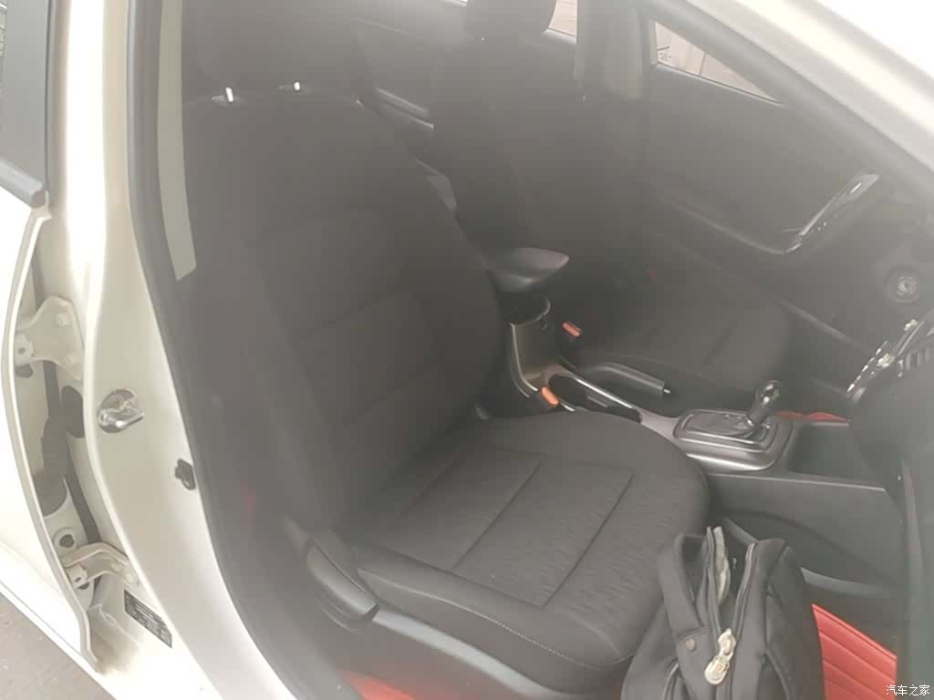Kia K3, 2015 25