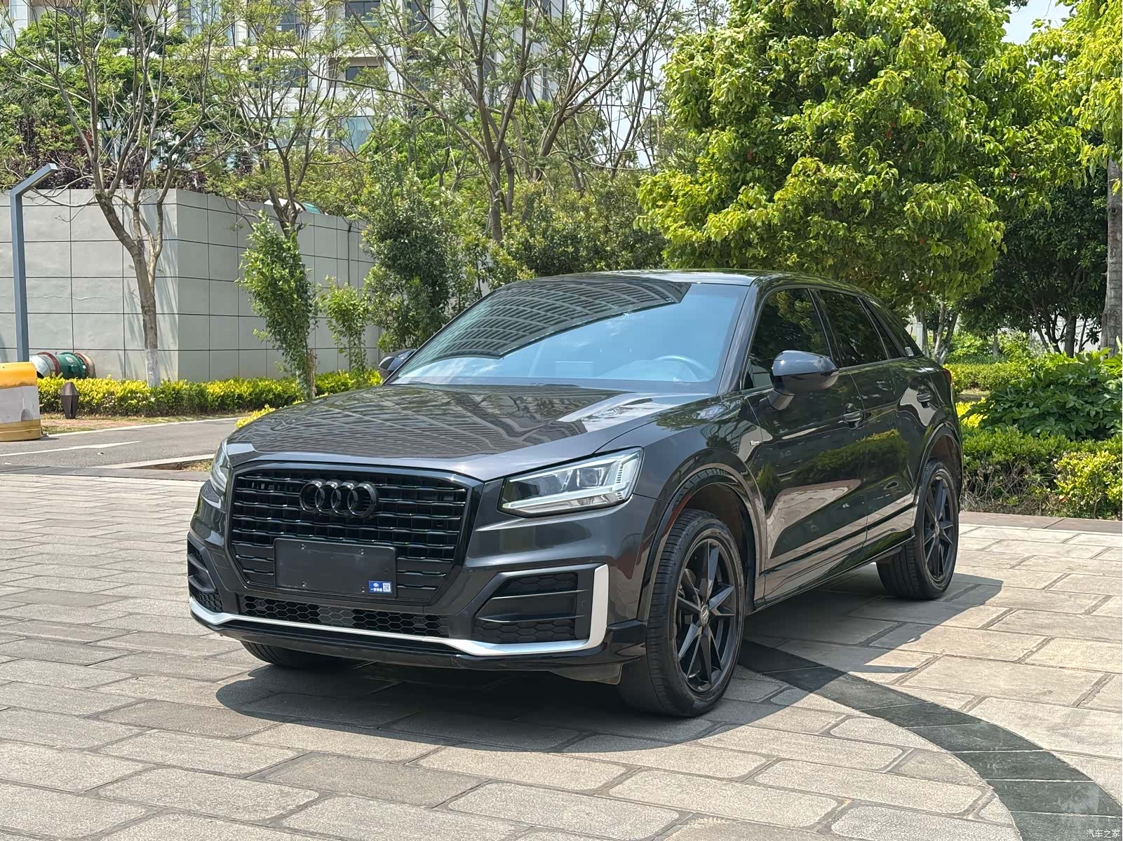 Audi Q2L