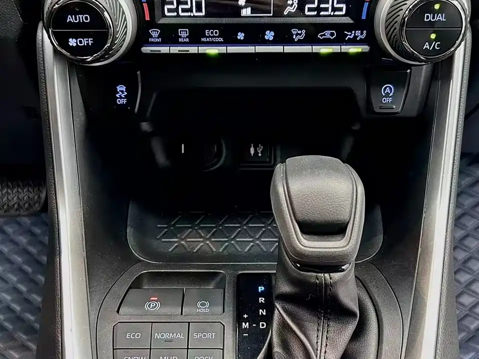 Toyota RAV4 Rongfang