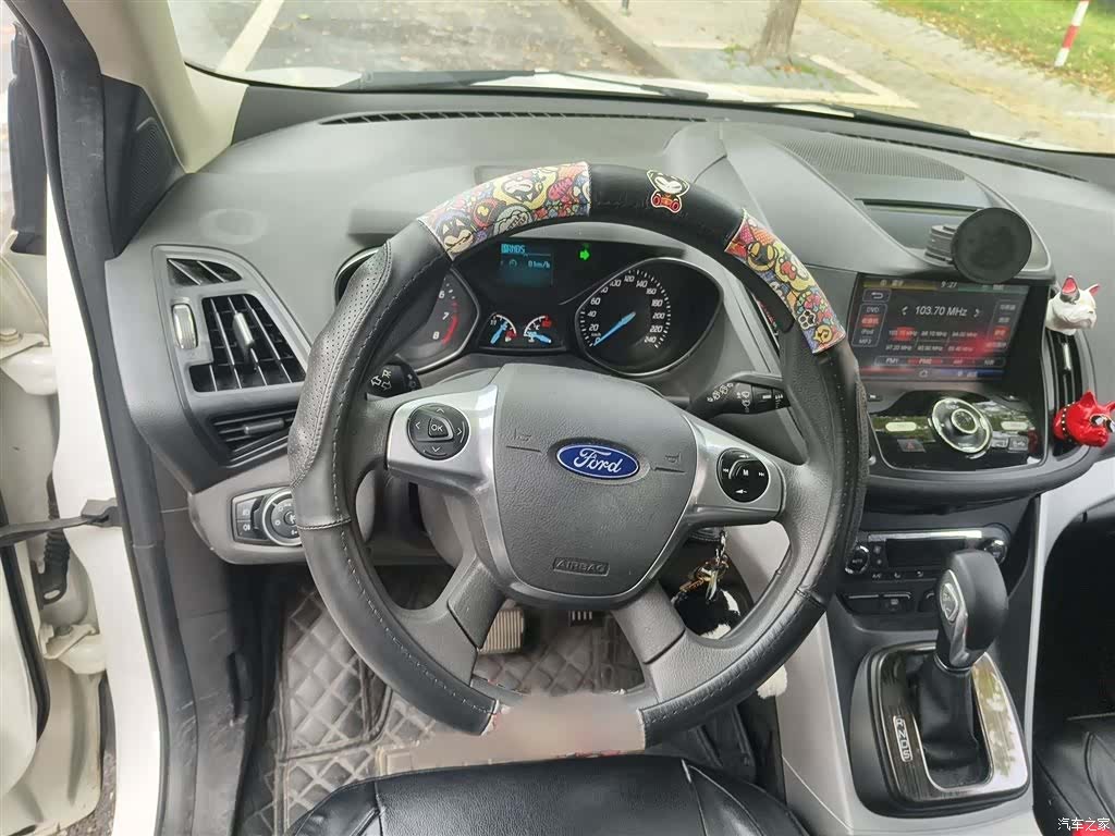 Ford Kuga, 2016 3