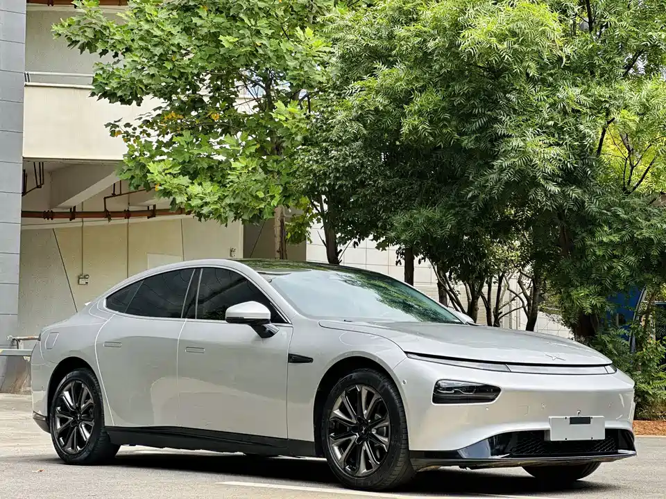 XPENG P7