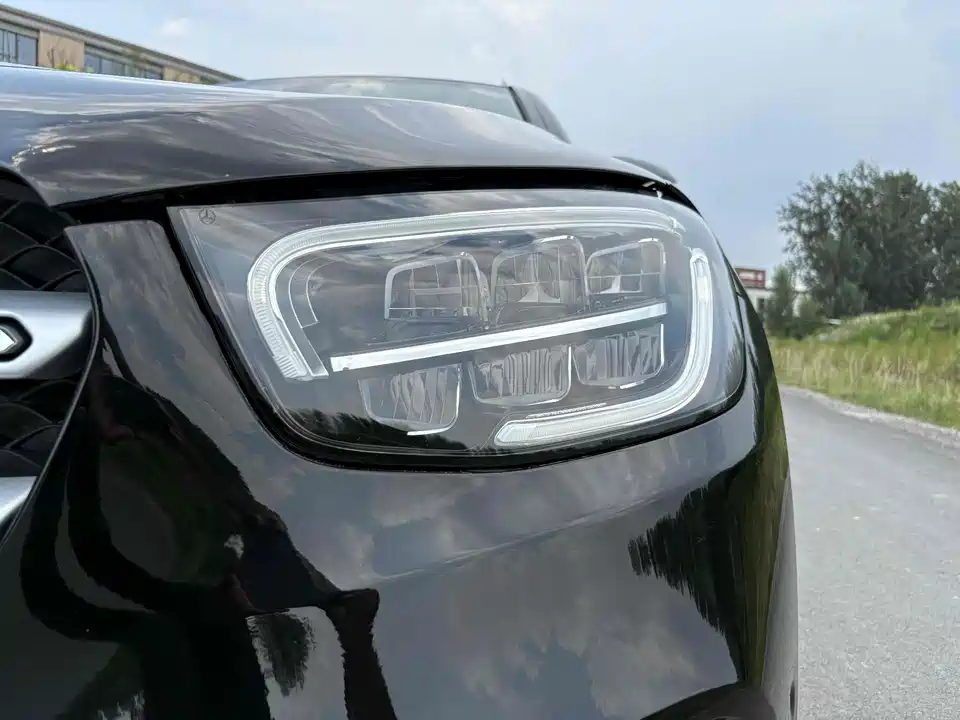 Mercedes-Benz GLC Mercedes-Benz GLC