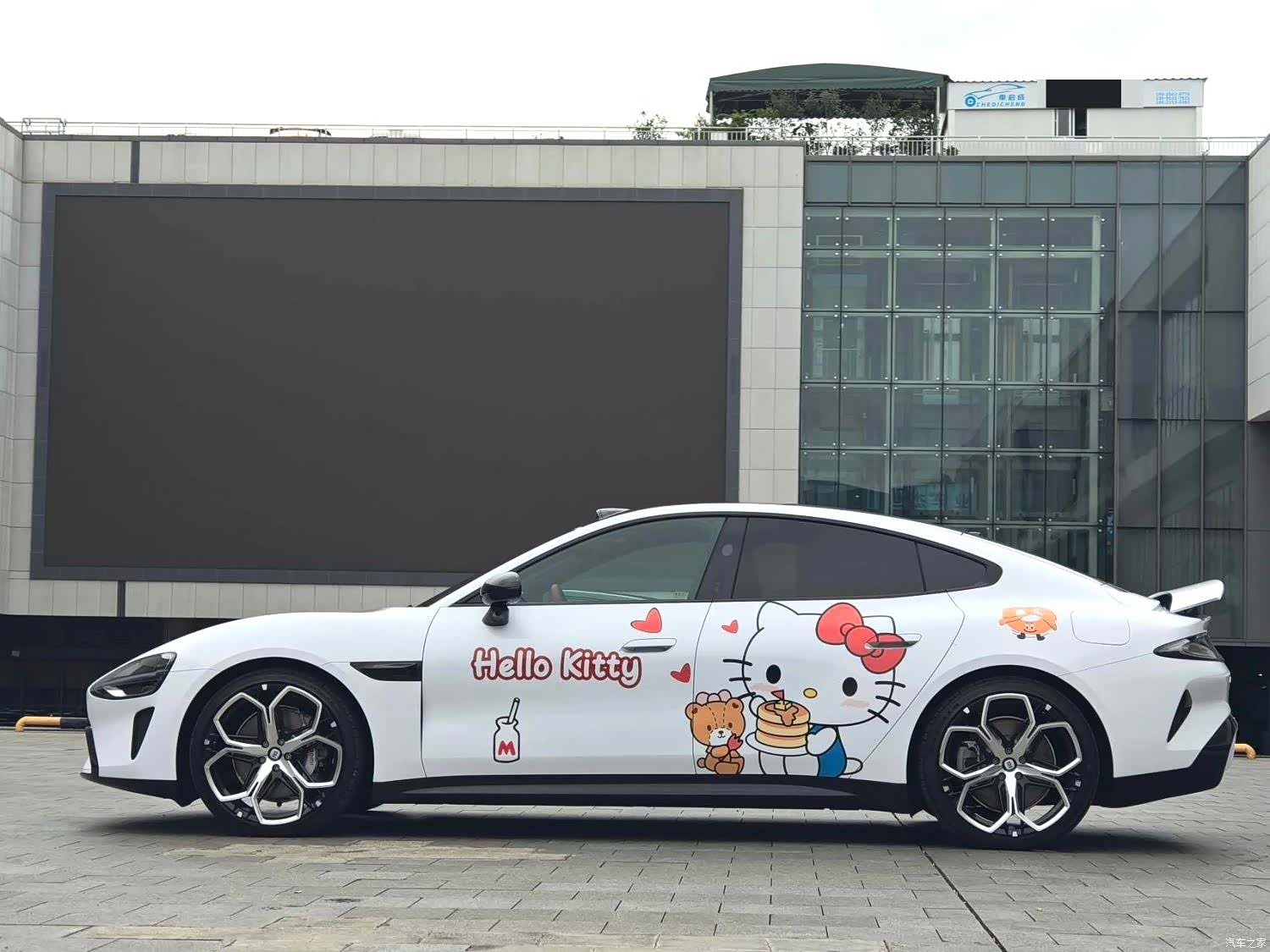 Xiaomi SU7, 2026 9