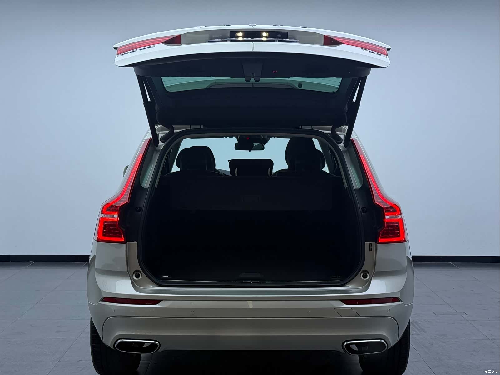 Volvo XC60, 2018 8